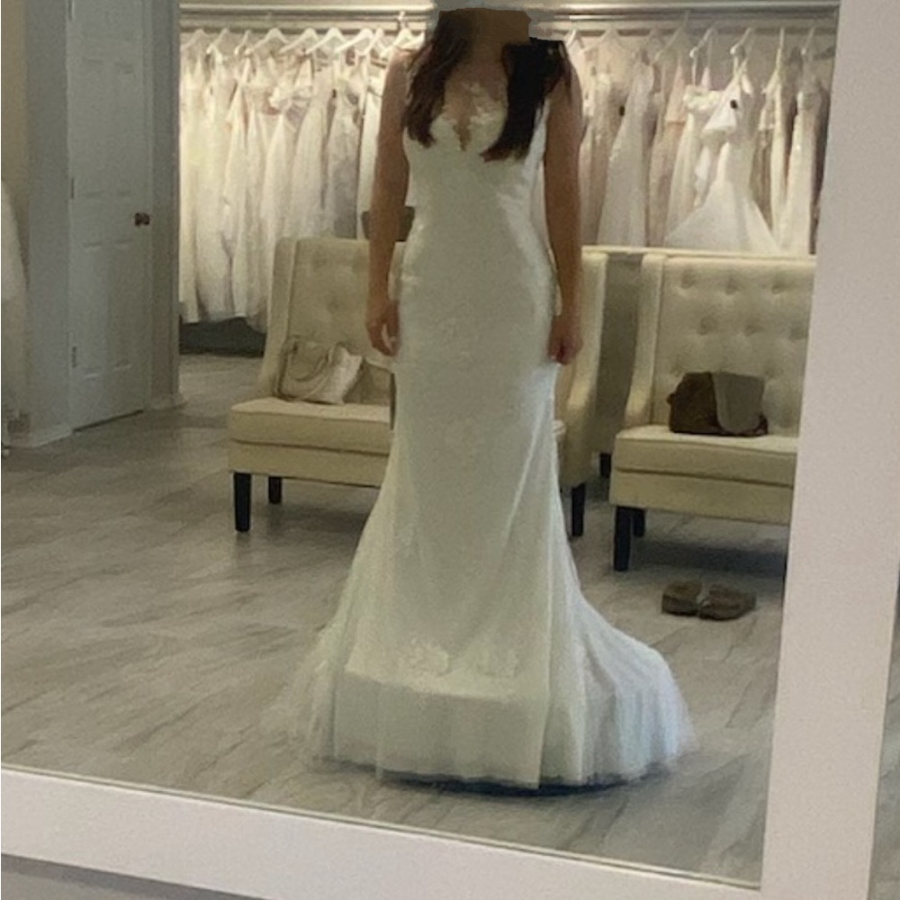 Elegant White Wedding Dress